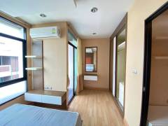 image-slider-with-thumbnail3.jpeg
