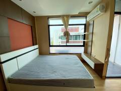 image-slider-with-thumbnail2.jpeg